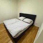 Berlin Apartment Genthiner 3
