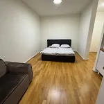 Berlin Apartment Genthiner 3